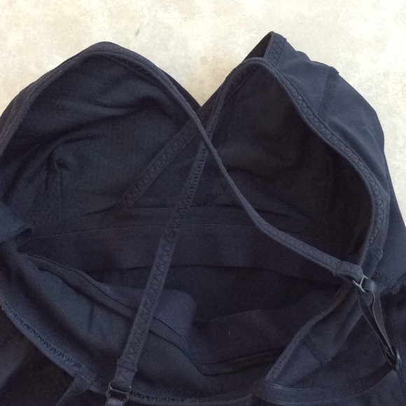 Lululemon top - Picture 7 of 8